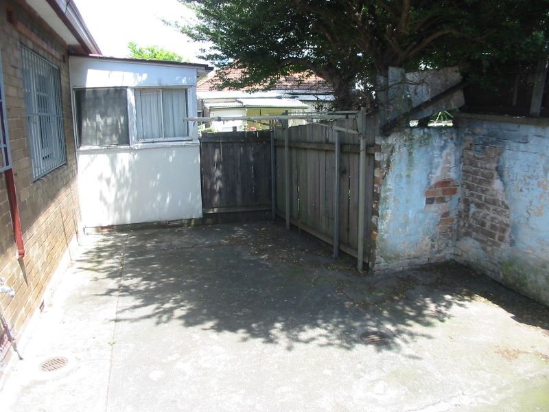 2 Somerville Avenue, Ashfield NSW 2131