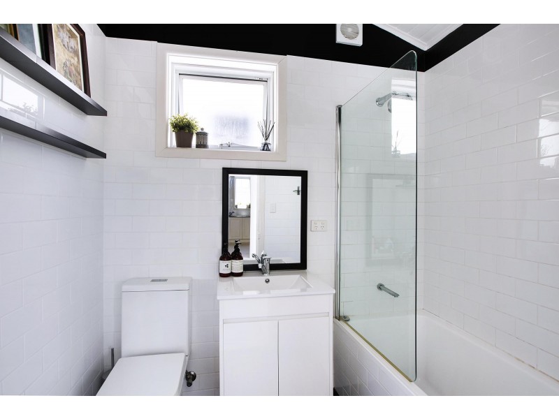 13 Nicholson Street, Tempe NSW 2044