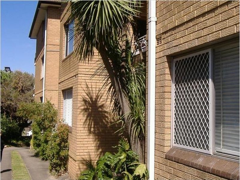2/56 Grosvenor Crescent, Summer Hill NSW 2130