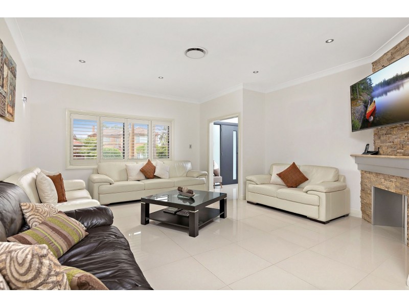 23 Paxton Avenue, Belmore NSW 2192