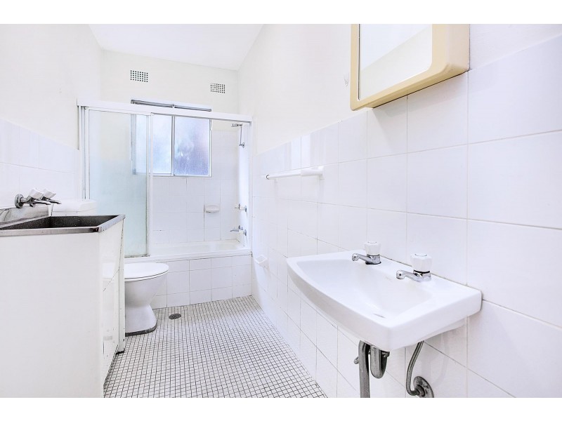 8/17 Loftus Street, Ashfield NSW 2131