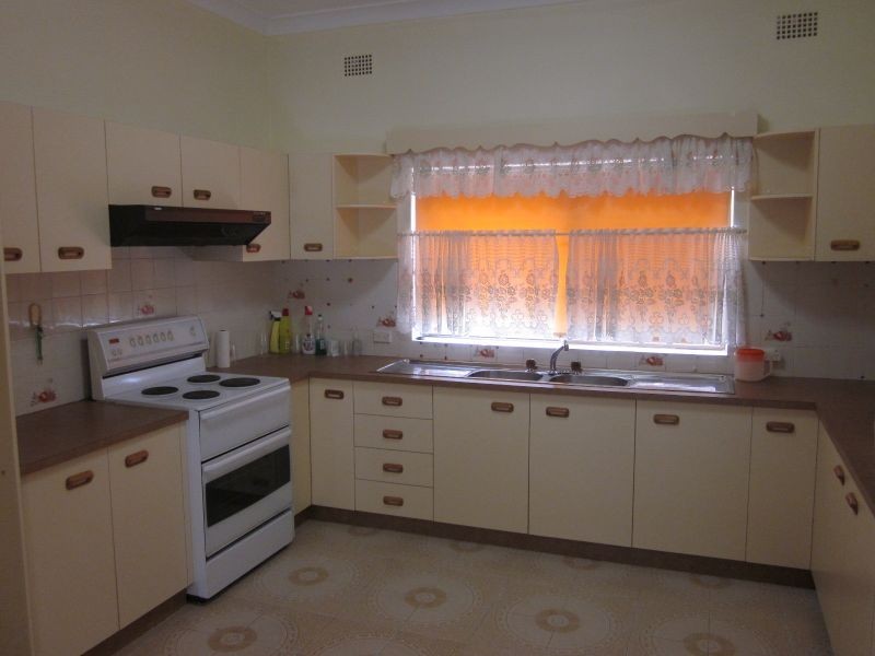 37 Fourth Street, Ashbury NSW 2193