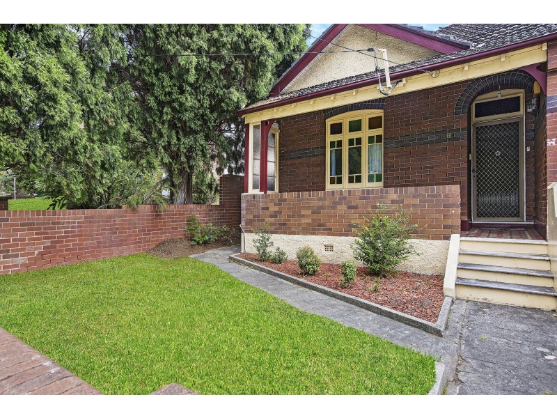 16 Pembroke Street, Ashfield NSW 2131
