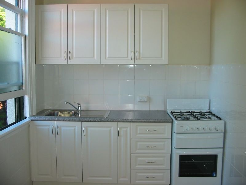 2/9 Henson Street, Summer Hill NSW 2130