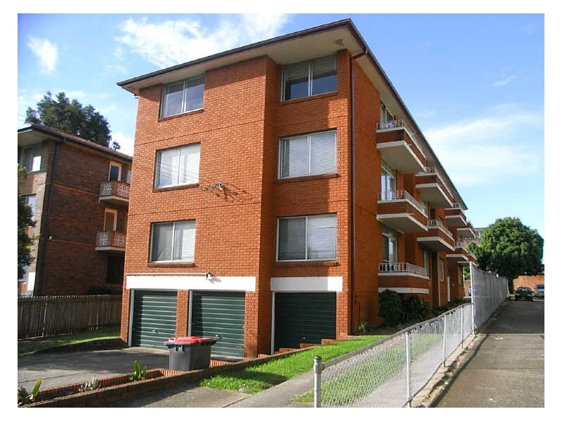 4/11 Loftus Street, Ashfield NSW 2131