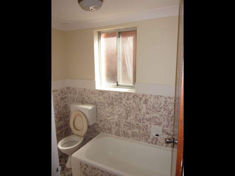 4/11 Loftus Street, Ashfield NSW 2131