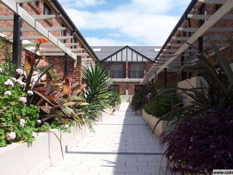 8/67-69 Pile Street, Marrickville NSW 2204