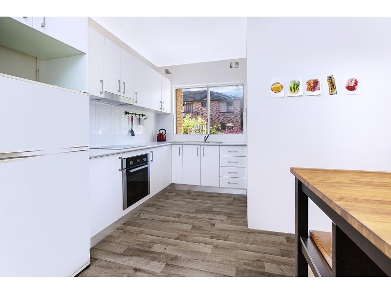 10/11 Jeffrey Street, Canterbury NSW 2193