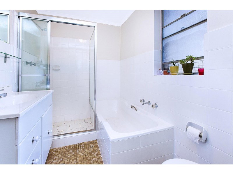 10/11 Jeffrey Street, Canterbury NSW 2193