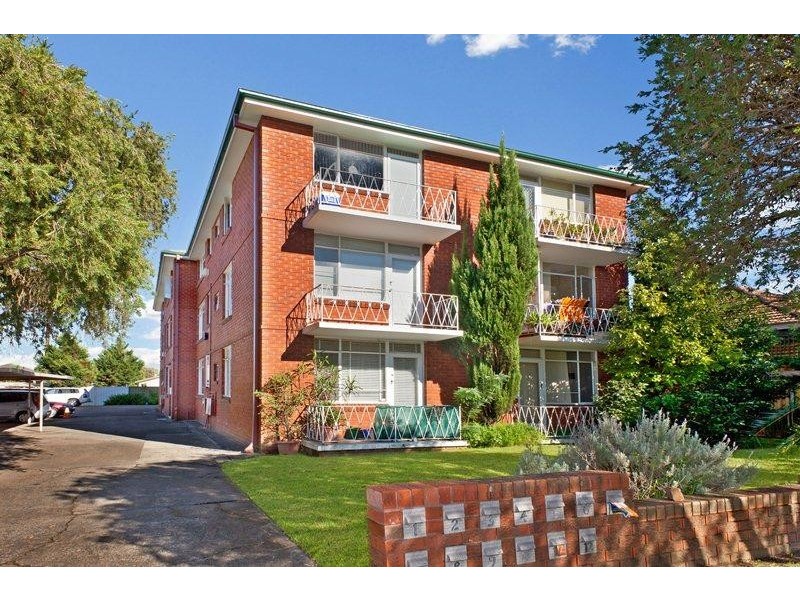 4/39 Clyde Street, Croydon Park NSW 2133