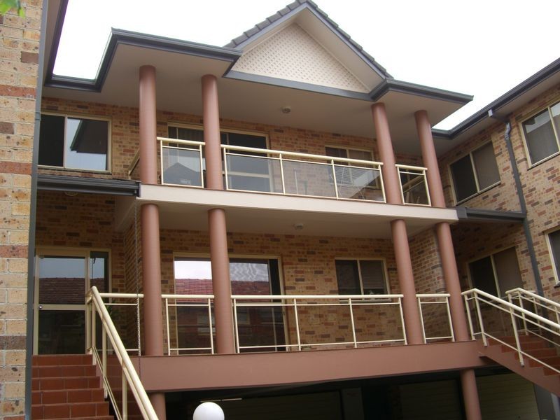 3/10-12 Andover Street, Carlton NSW 2218