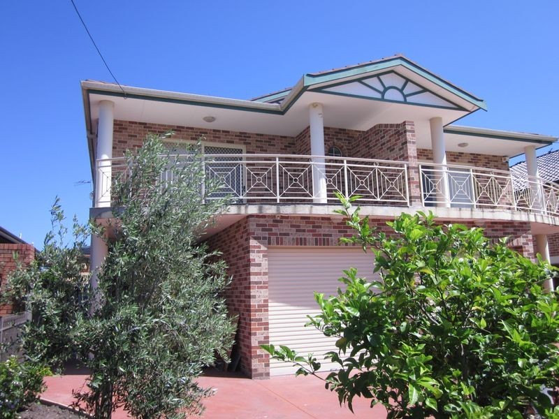 31 Buckland Street, Greenacre NSW 2190