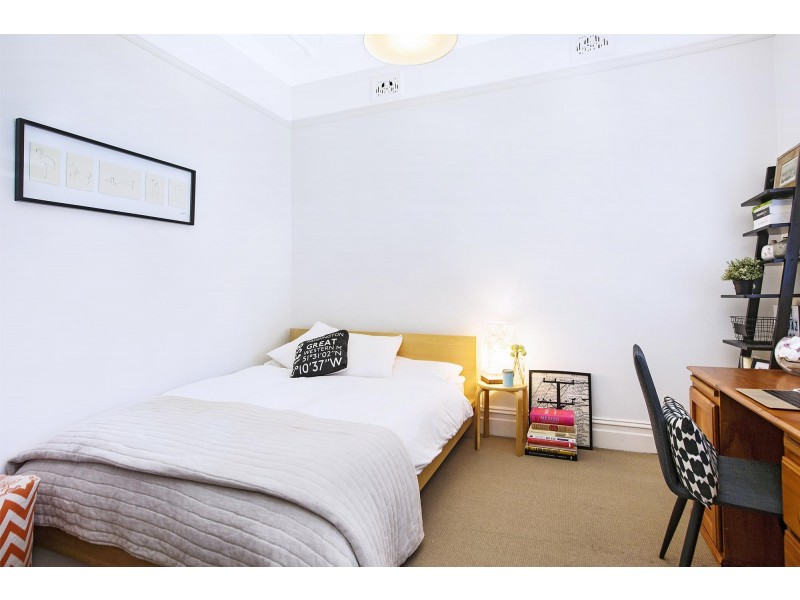 13 Nicholson Street, Tempe NSW 2044