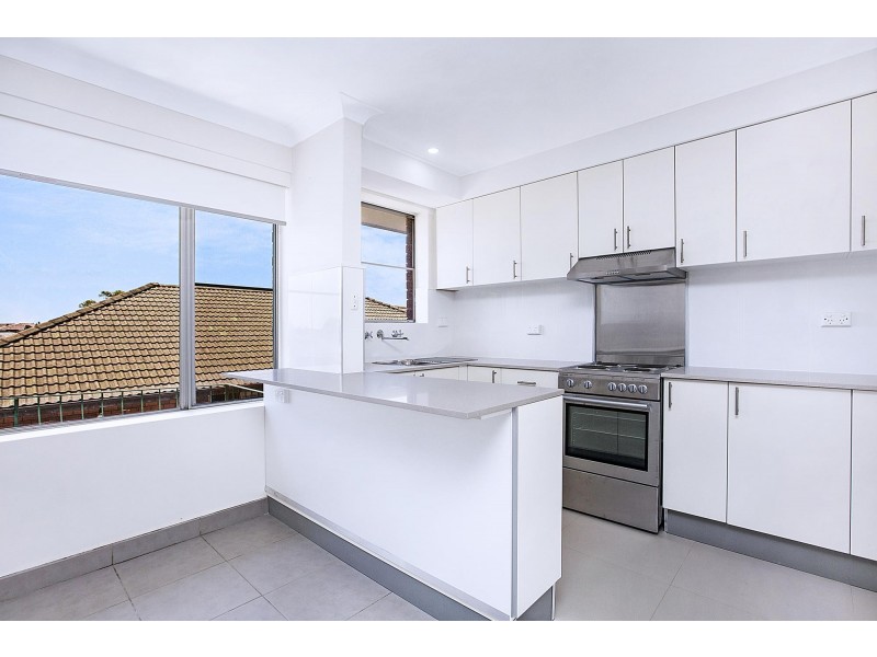 8/13 Mckern Street, Campsie NSW 2194