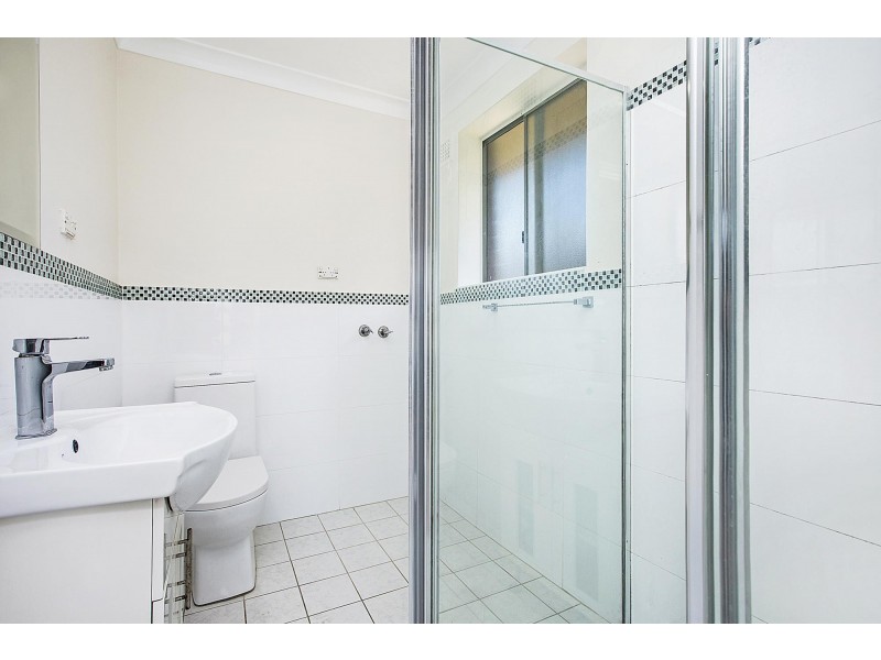 8/13 Mckern Street, Campsie NSW 2194