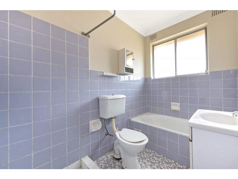 8/41 Bexley Road, Campsie NSW 2194