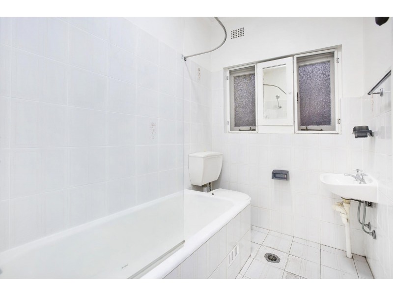 2/6 Murrell Street, Ashfield NSW 2131