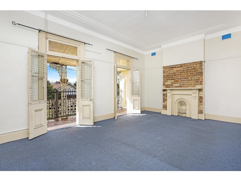 2/18 Elizabeth Street, Ashfield NSW 2131