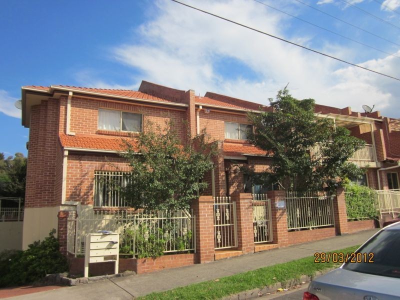 1/2 Tintern Road, Ashfield NSW 2131