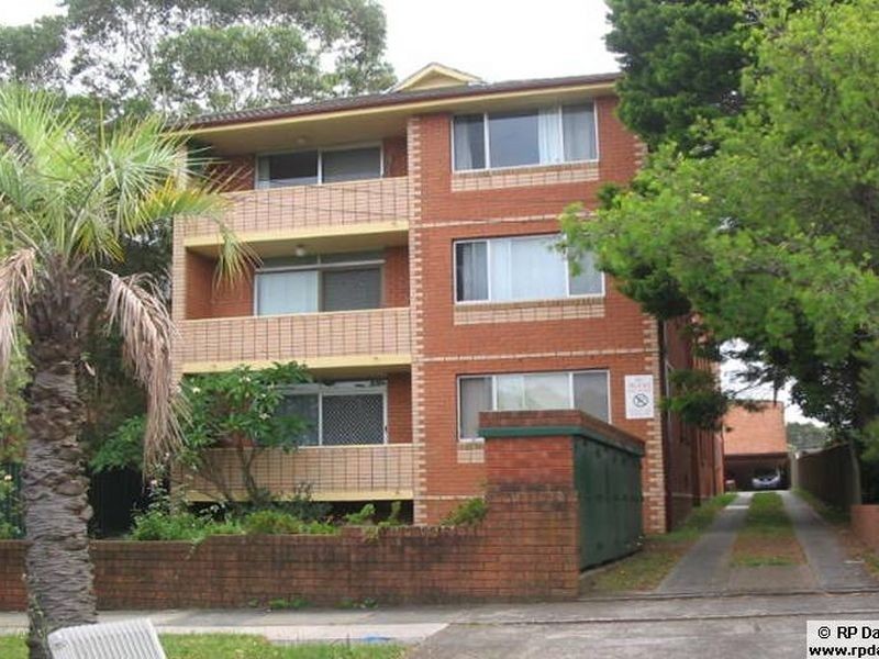 8/15 Loftus Street, Ashfield NSW 2131