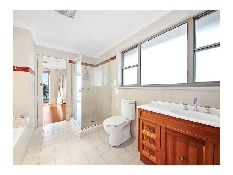 11A Collingwood Avenue, Cabarita NSW 2137