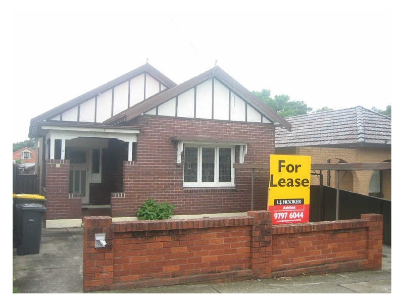 32 Seymour Street, Croydon Park NSW 2133