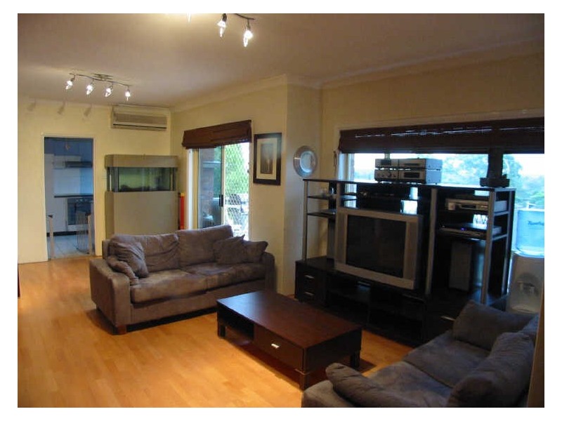 9/3a Queensborough Road, Croydon Park NSW 2133