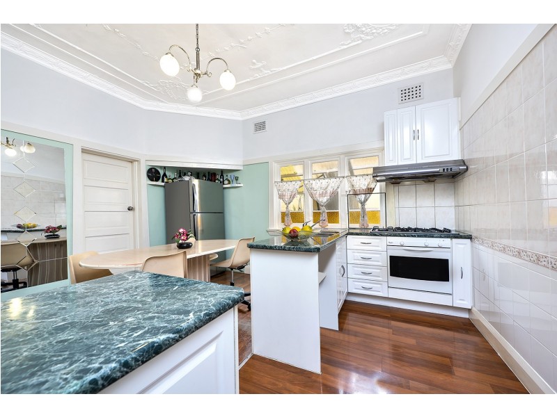 8A Hardy Street, Ashfield NSW 2131