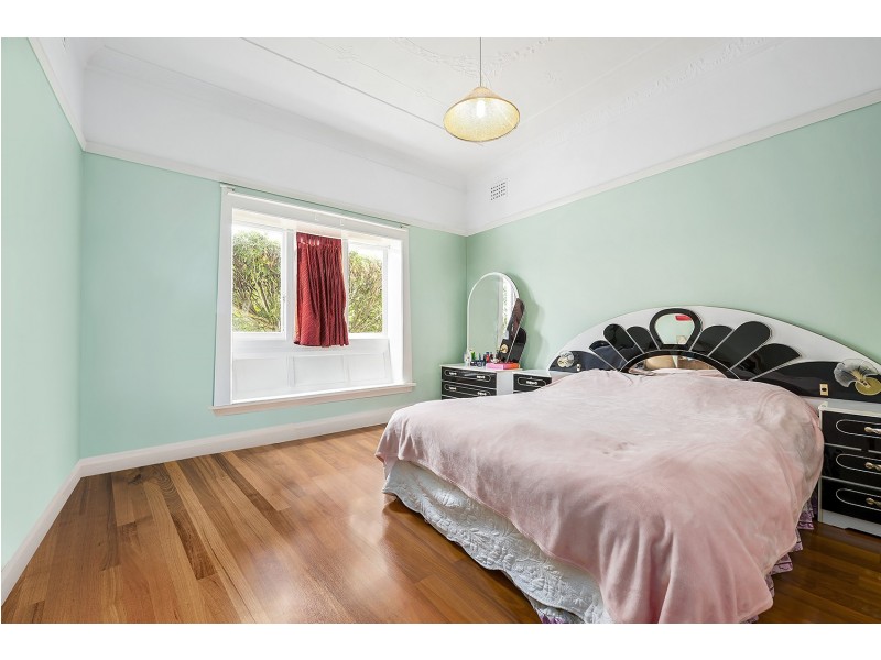 8A Hardy Street, Ashfield NSW 2131