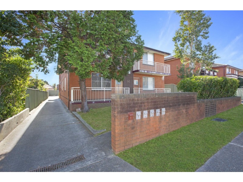 2/37 McKern Street, Campsie NSW 2194