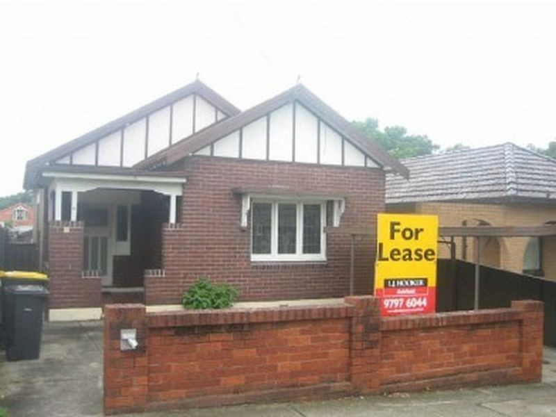 32 Seymour Street, Croydon Park NSW 2133