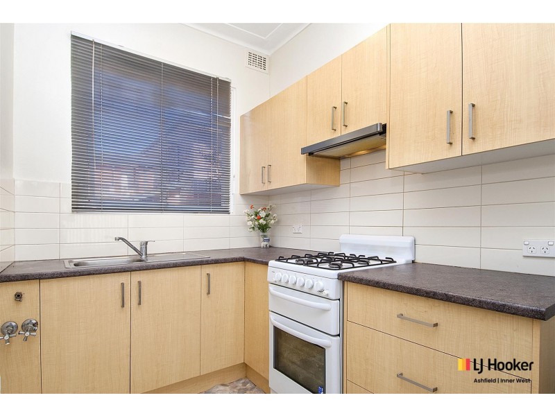 6/7 Queensborough Road, Croydon Park NSW 2133