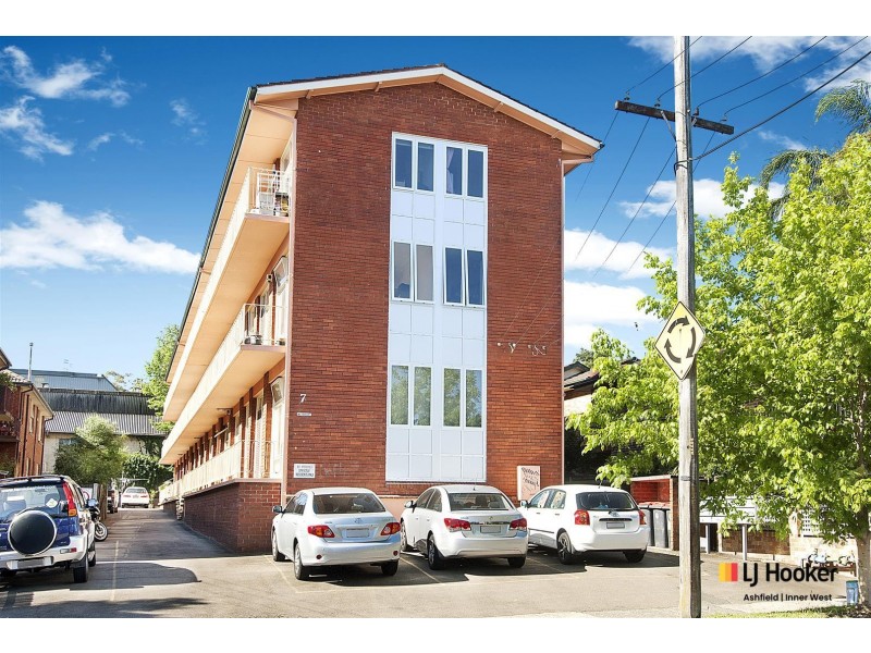 6/7 Queensborough Road, Croydon Park NSW 2133