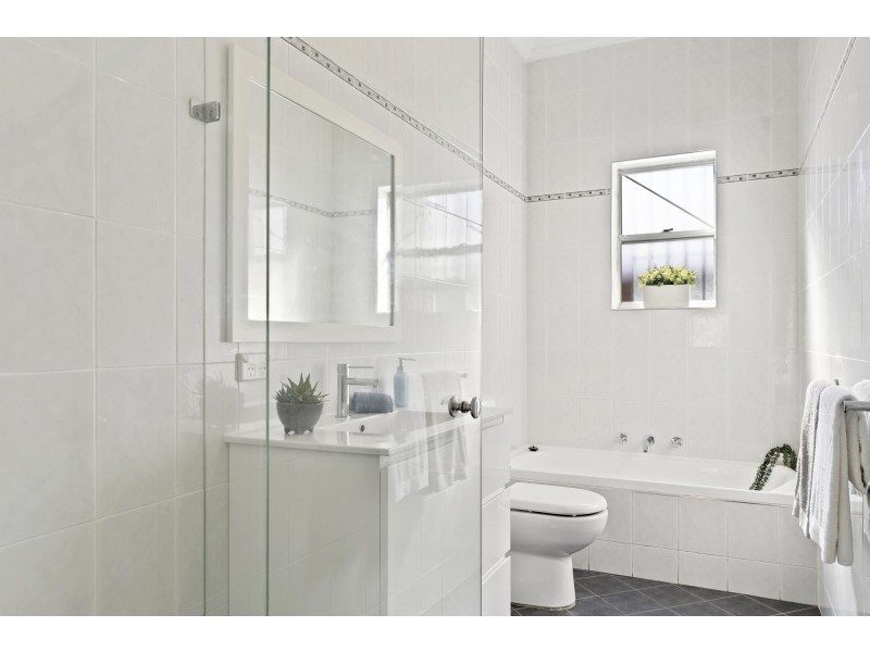 28 Cromwell Street, Croydon Park NSW 2133