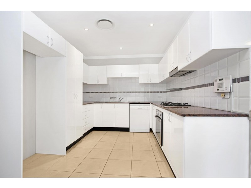 1/33 Hanks Street, Ashfield NSW 2131