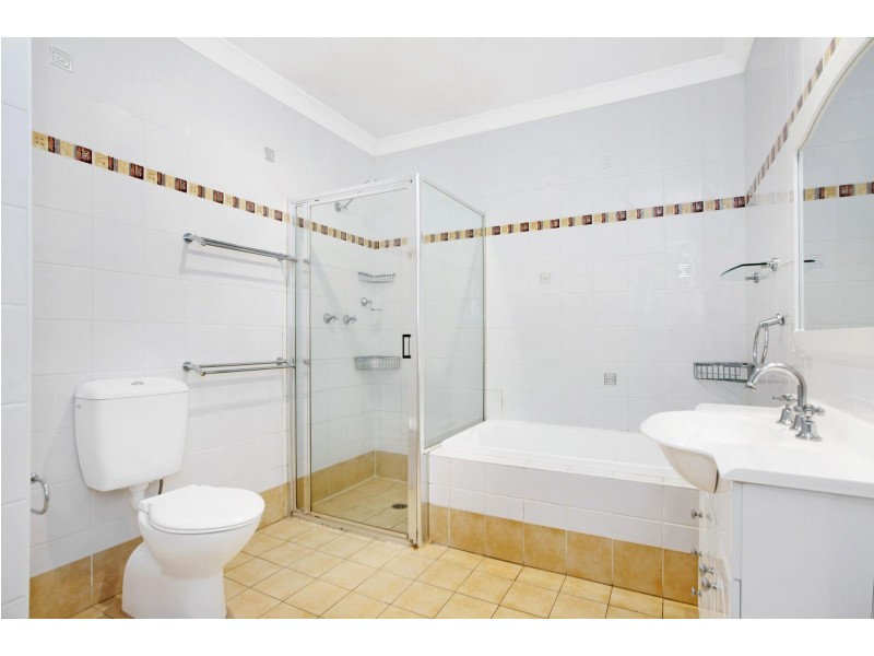 1/33 Hanks Street, Ashfield NSW 2131
