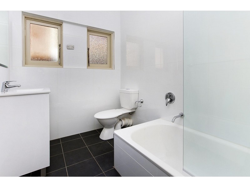 2/3 Cavil Avenue, Ashfield NSW 2131