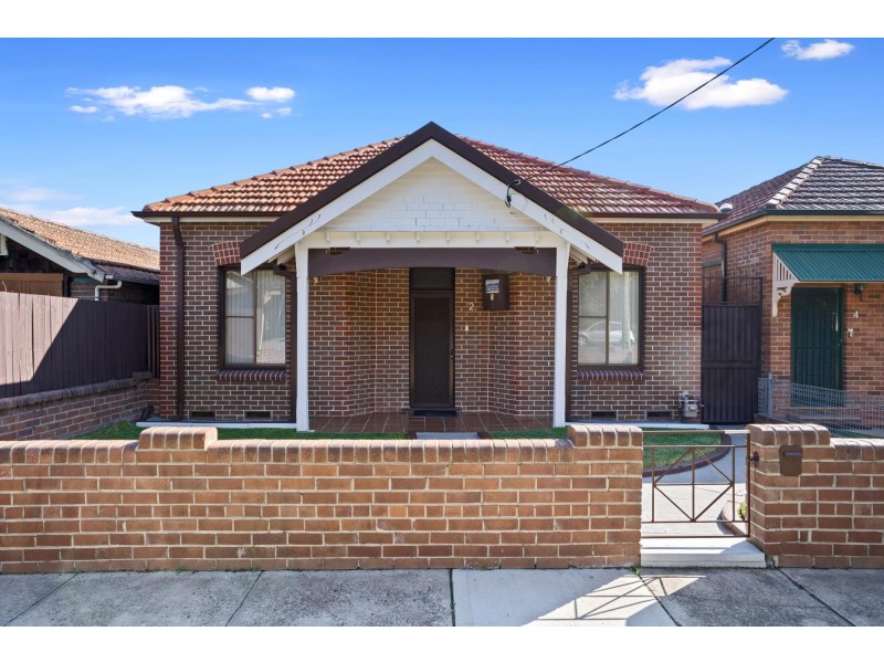 2 A’Beckett Avenue, Ashfield NSW 2131