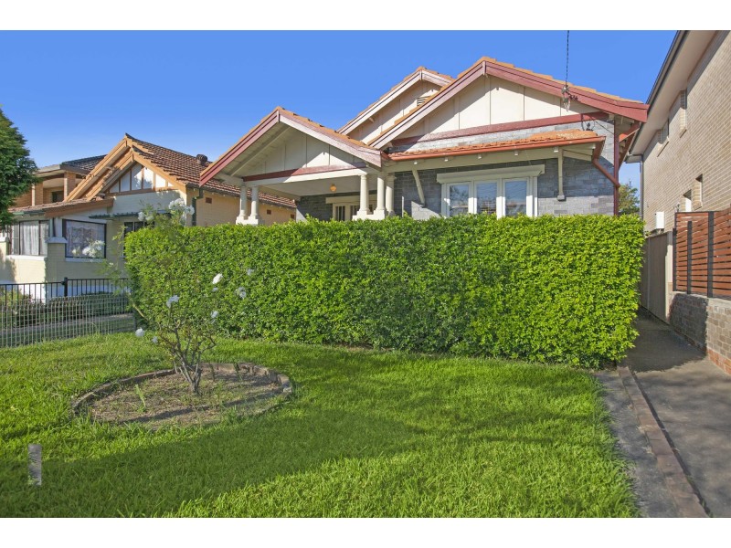 18 Shaftesbury Road, Burwood NSW 2134