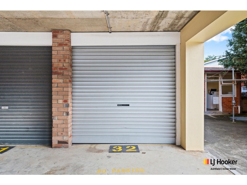 2/88 Alt Street, Ashfield NSW 2131