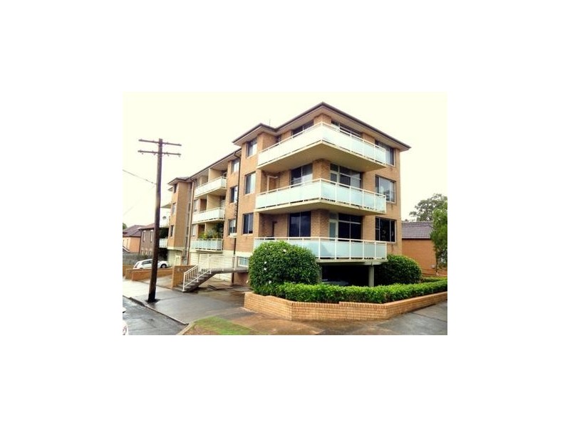 9/307 New Canterbury Road, Lewisham NSW 2049