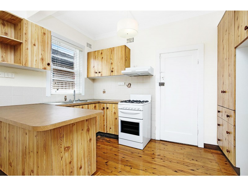 2/16 Albert Parade, Ashfield NSW 2131