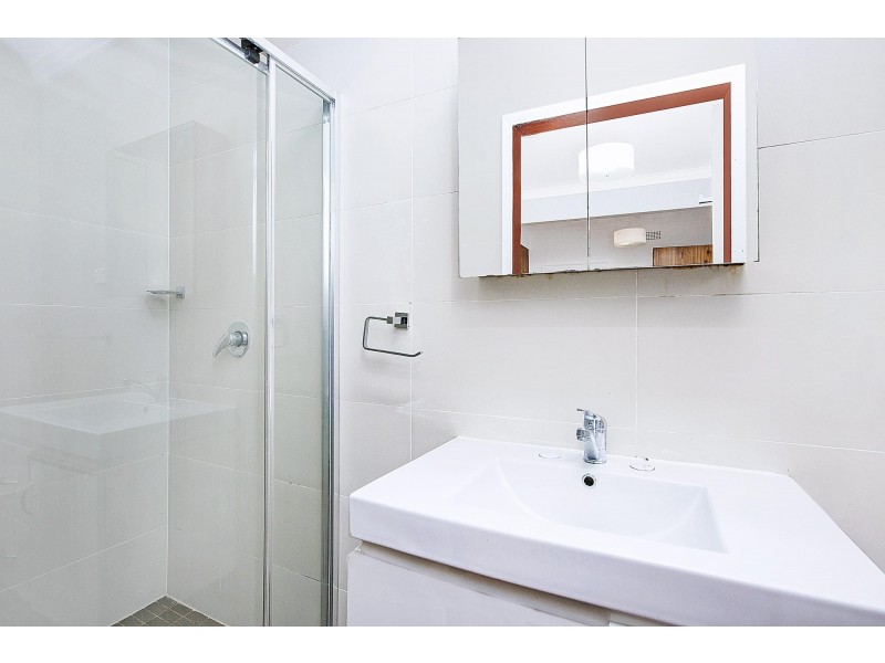 2/16 Albert Parade, Ashfield NSW 2131