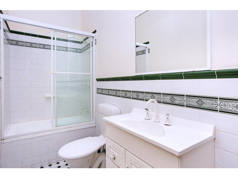 2/1 Chandos Street, Ashfield NSW 2131