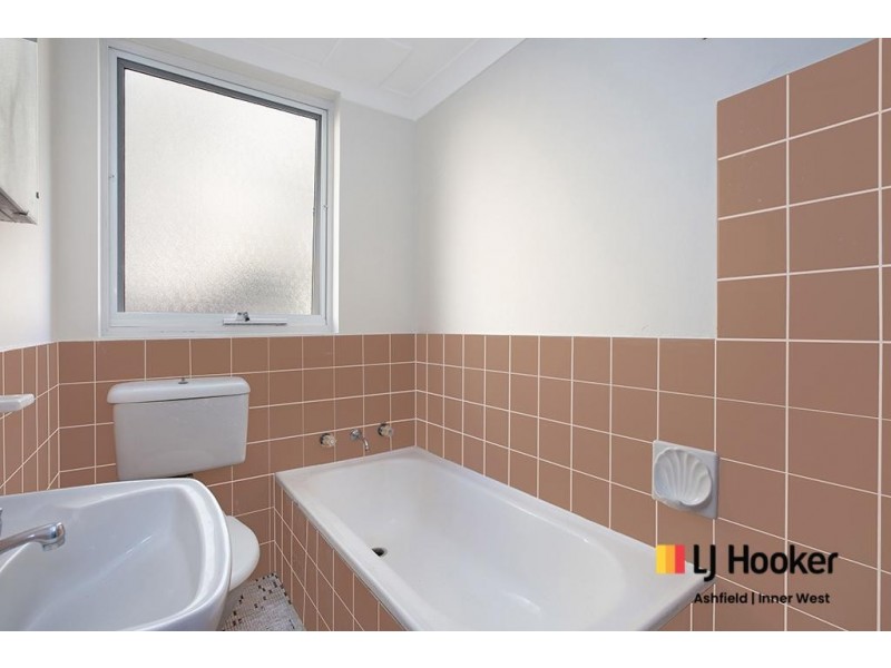 2/64 Alt Street, Ashfield NSW 2131