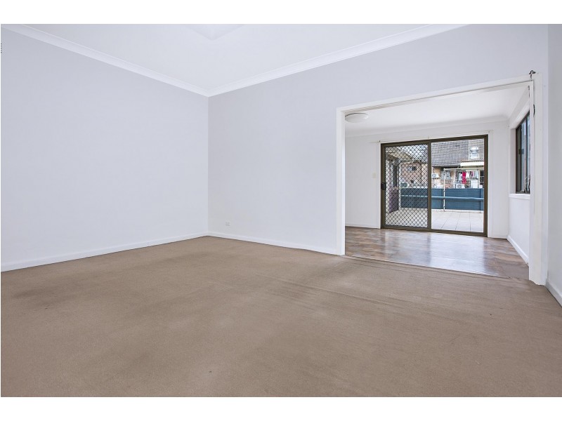 2/1 The Esplanade, Ashfield NSW 2131