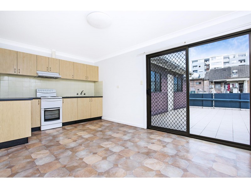 2/1 The Esplanade, Ashfield NSW 2131