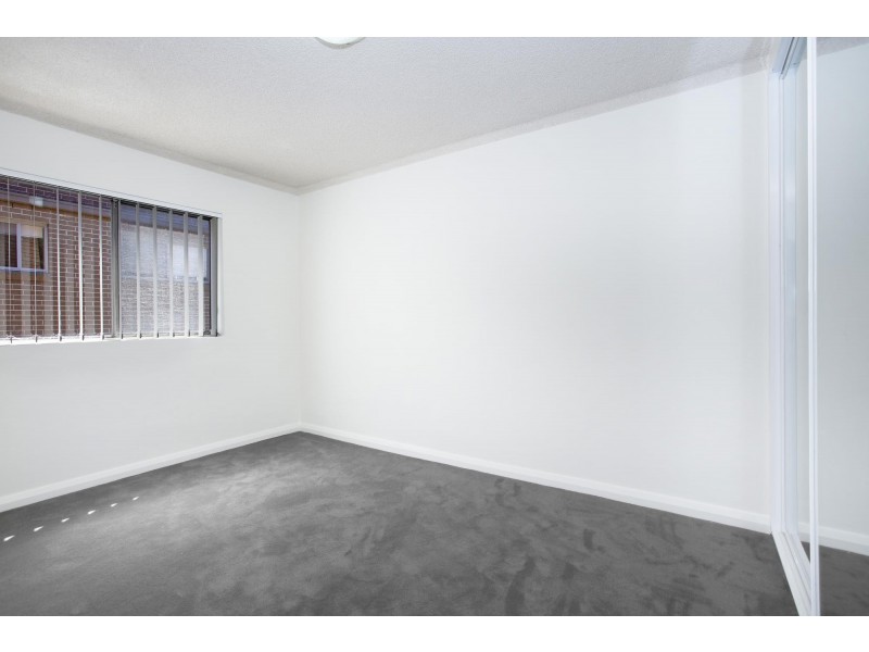 2/31-33 Hampstead Road, Homebush West NSW 2140