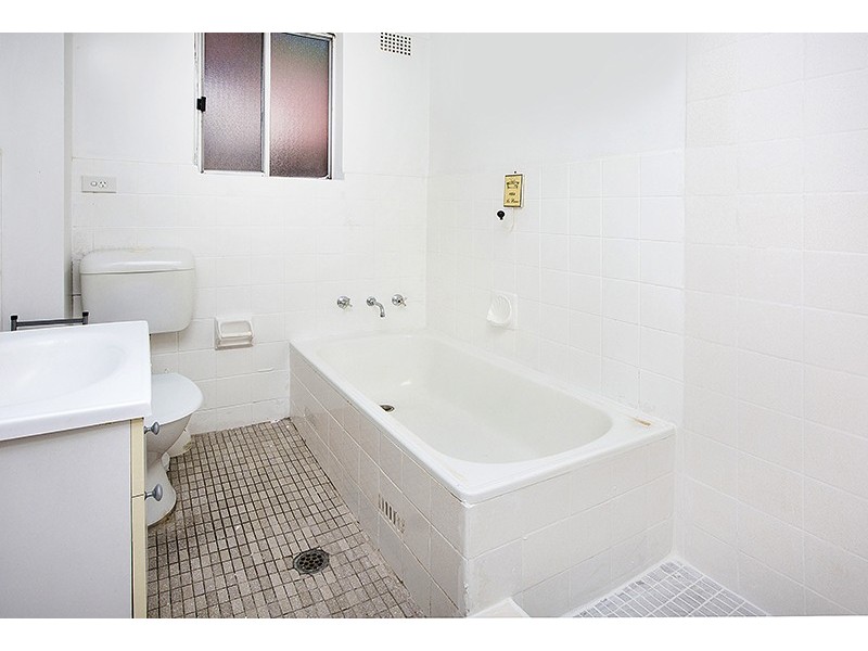 4/165 Norton Street, Ashfield NSW 2131