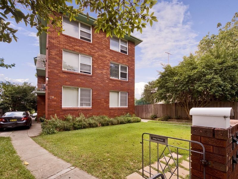 2/14 The Avenue, Ashfield NSW 2131